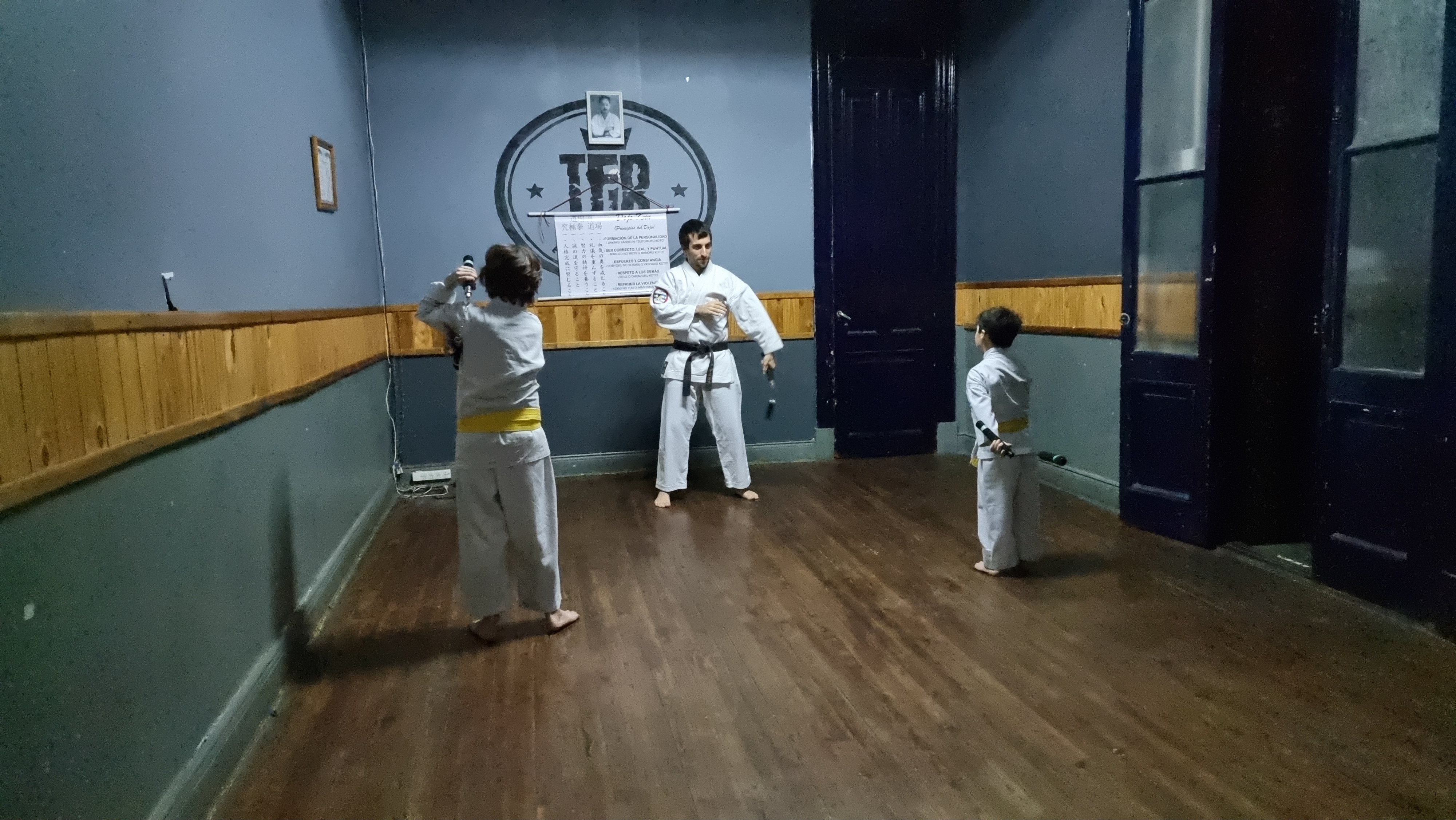 Practica de Nunchaku nenes